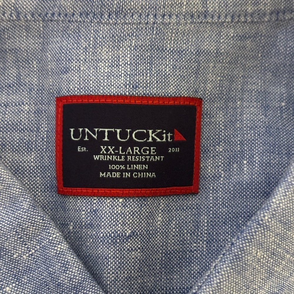 UNTUCKit Light Blue Casual Button-Down Shirt - Picture 2 of 7